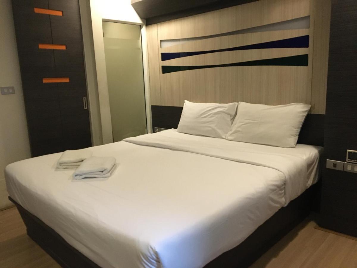 Orion Rooms Sukhumvit 11 Banguecoque Exterior foto