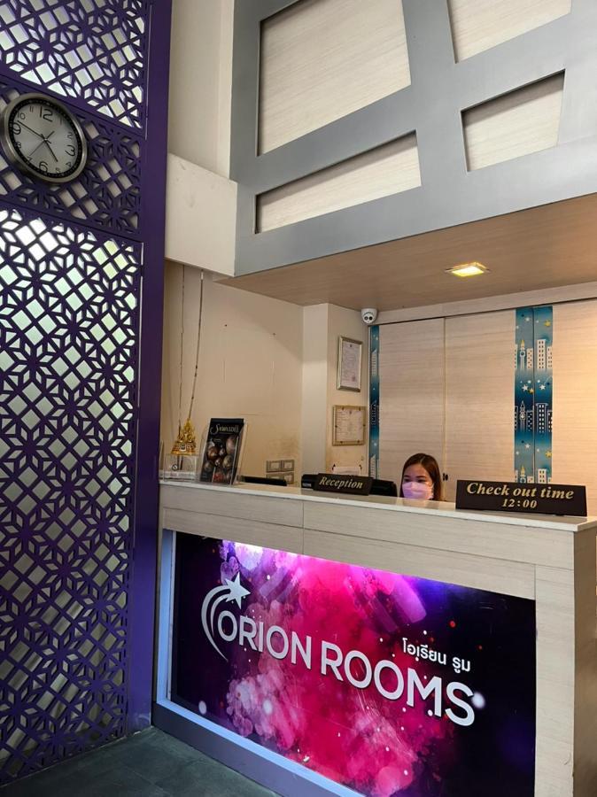 Orion Rooms Sukhumvit 11 Banguecoque Exterior foto